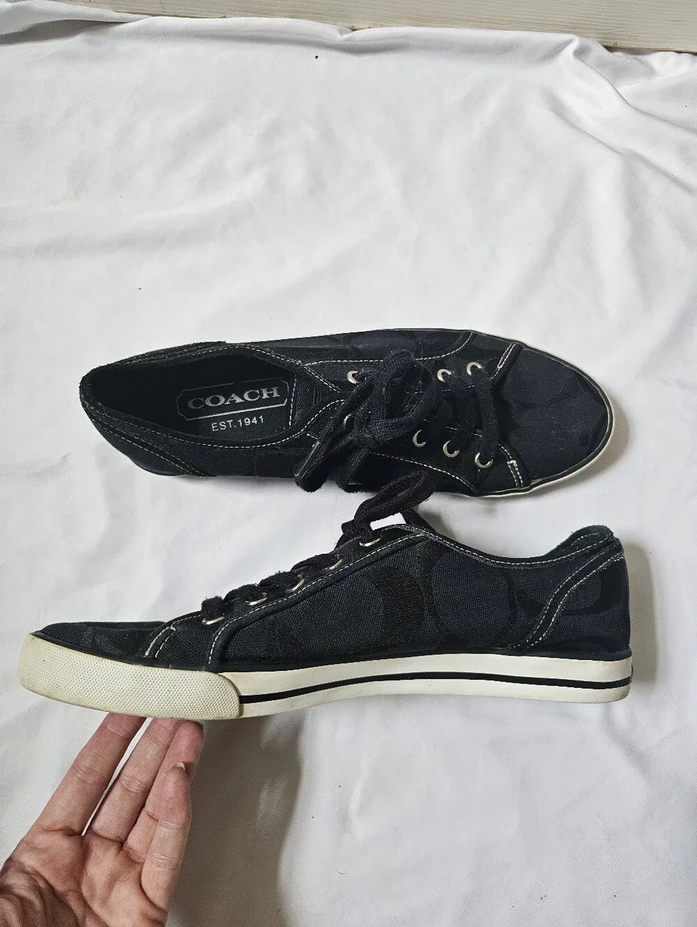 Coach classic low